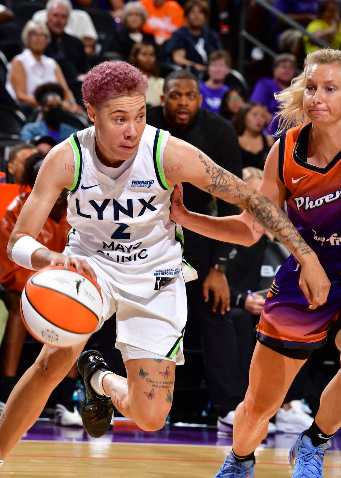 明尼苏达森林狼训练开放日，集结日手感冰凉引欢呼，NBA总决赛在即，资深球员宣示担当的简单介绍-app下载